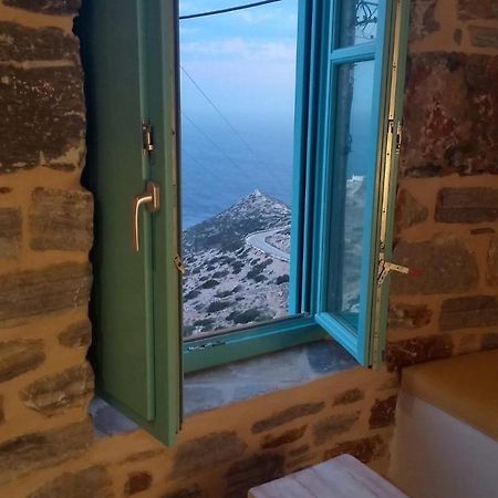דונוסה Dimitrakis Guesthouse מראה חיצוני תמונה