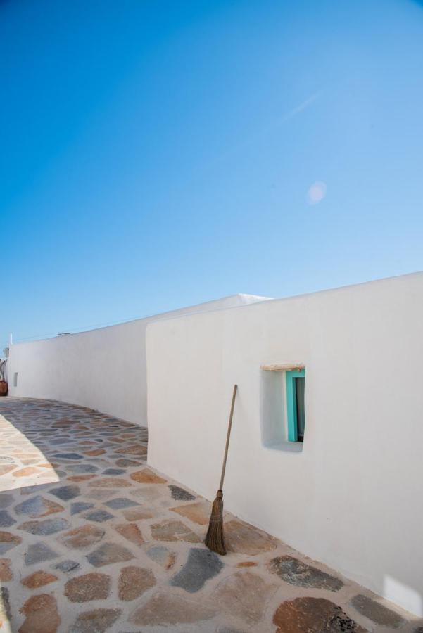 דונוסה Dimitrakis Guesthouse מראה חיצוני תמונה