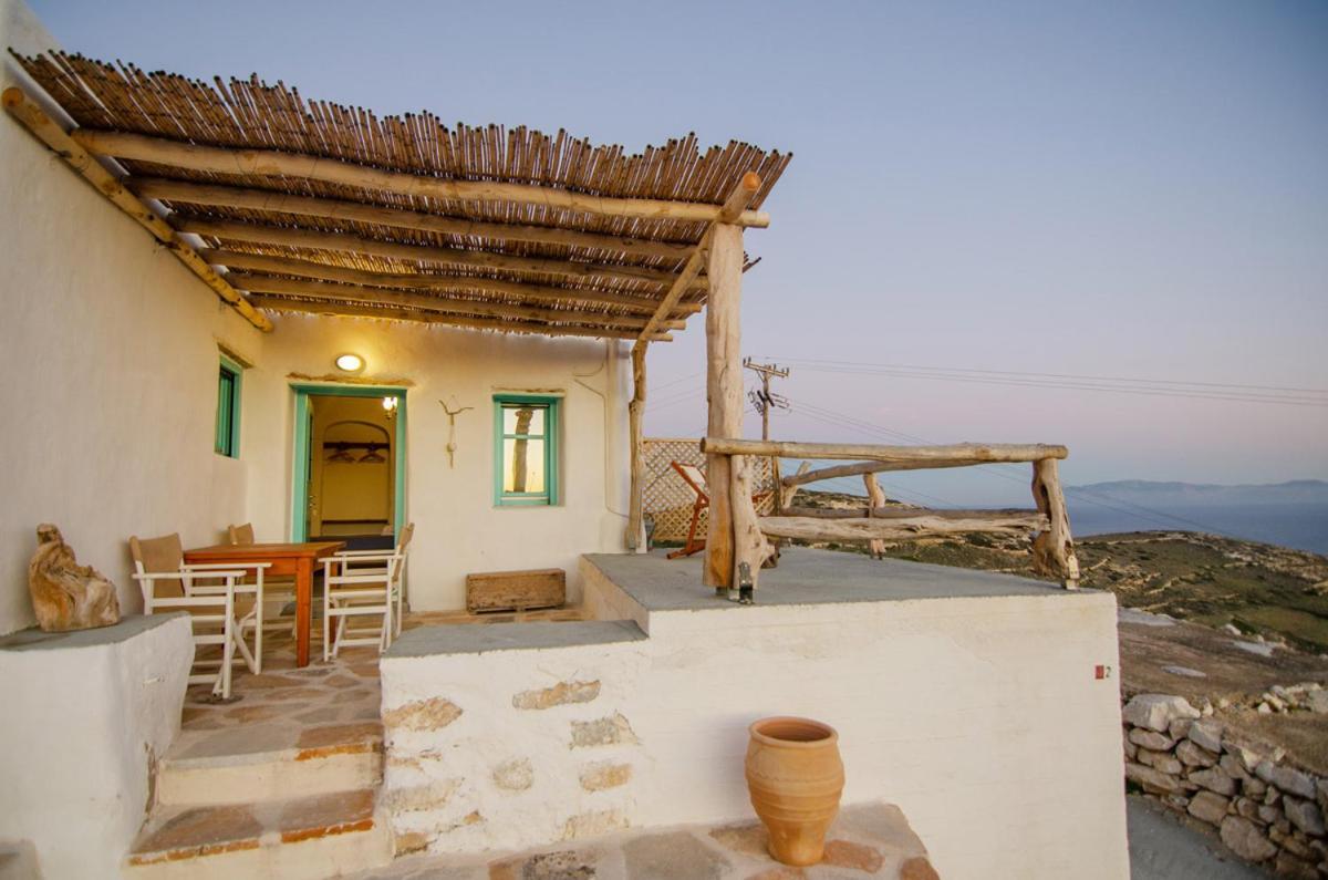 דונוסה Dimitrakis Guesthouse מראה חיצוני תמונה