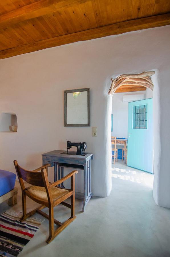 דונוסה Dimitrakis Guesthouse מראה חיצוני תמונה