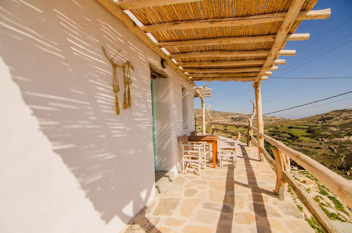 דונוסה Dimitrakis Guesthouse מראה חיצוני תמונה
