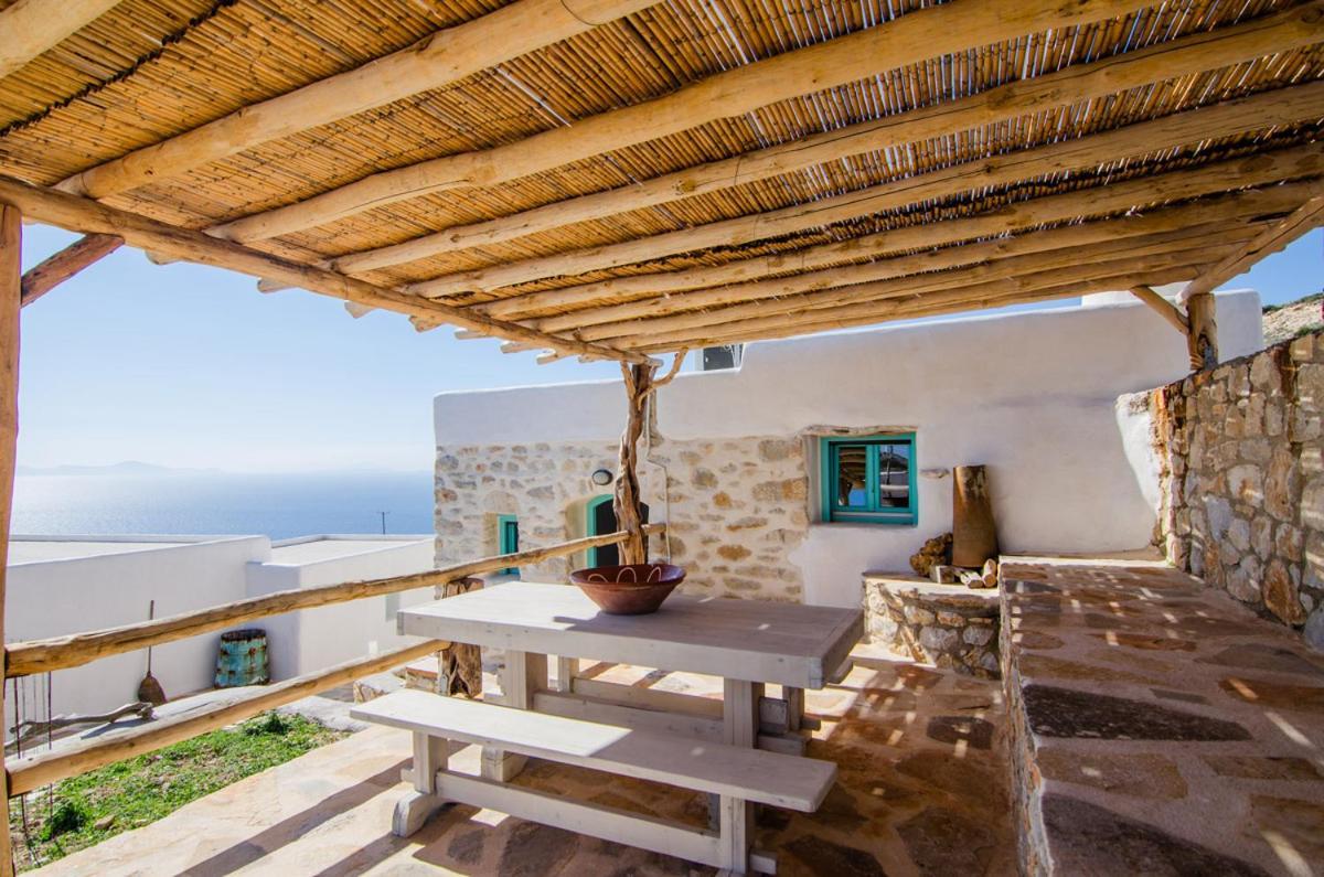דונוסה Dimitrakis Guesthouse מראה חיצוני תמונה