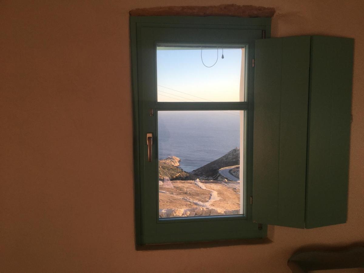 דונוסה Dimitrakis Guesthouse מראה חיצוני תמונה