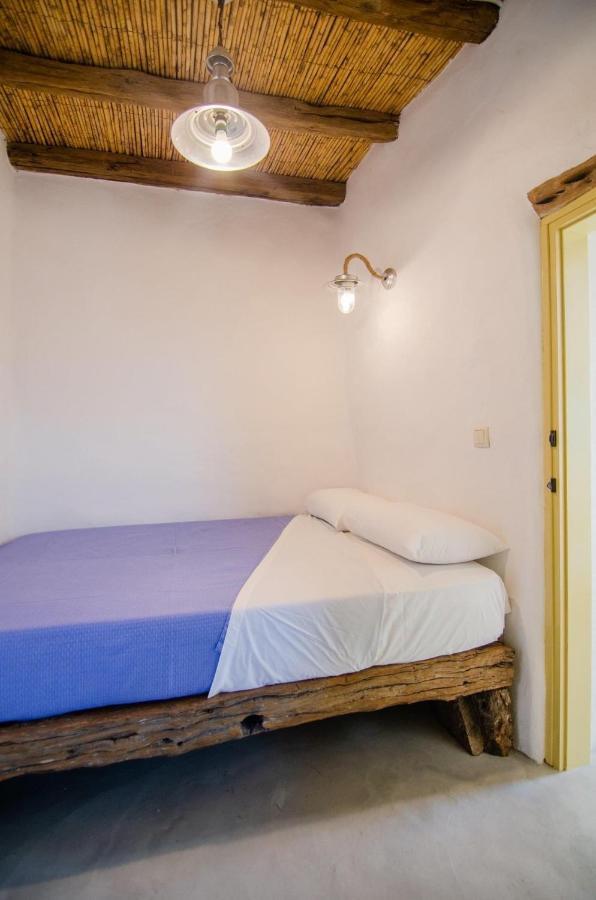 דונוסה Dimitrakis Guesthouse מראה חיצוני תמונה