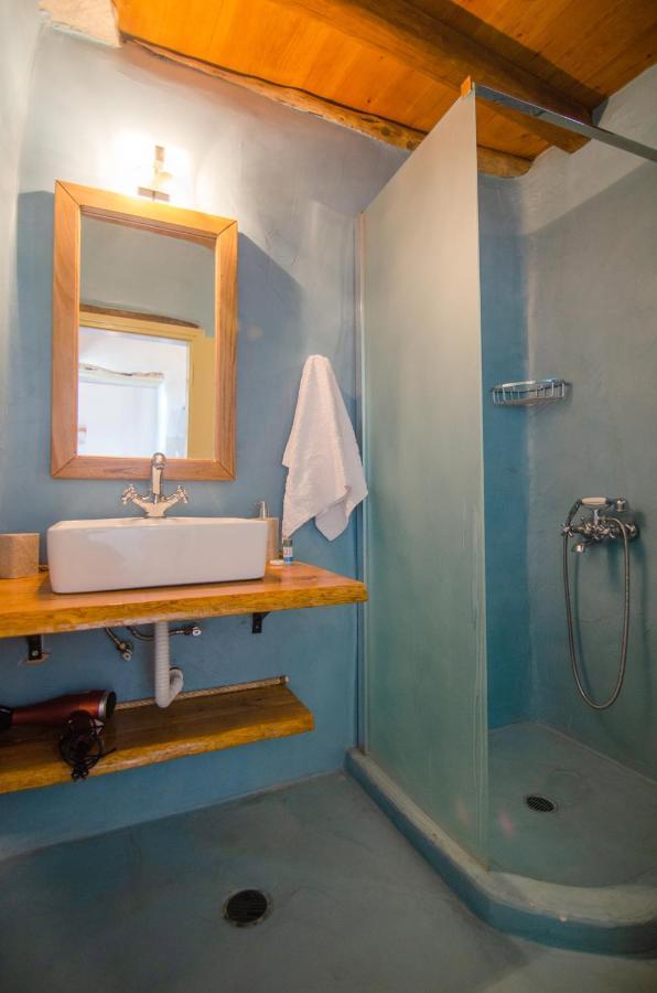 דונוסה Dimitrakis Guesthouse מראה חיצוני תמונה