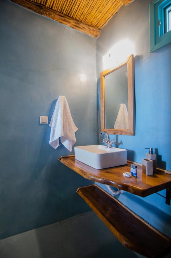 דונוסה Dimitrakis Guesthouse מראה חיצוני תמונה