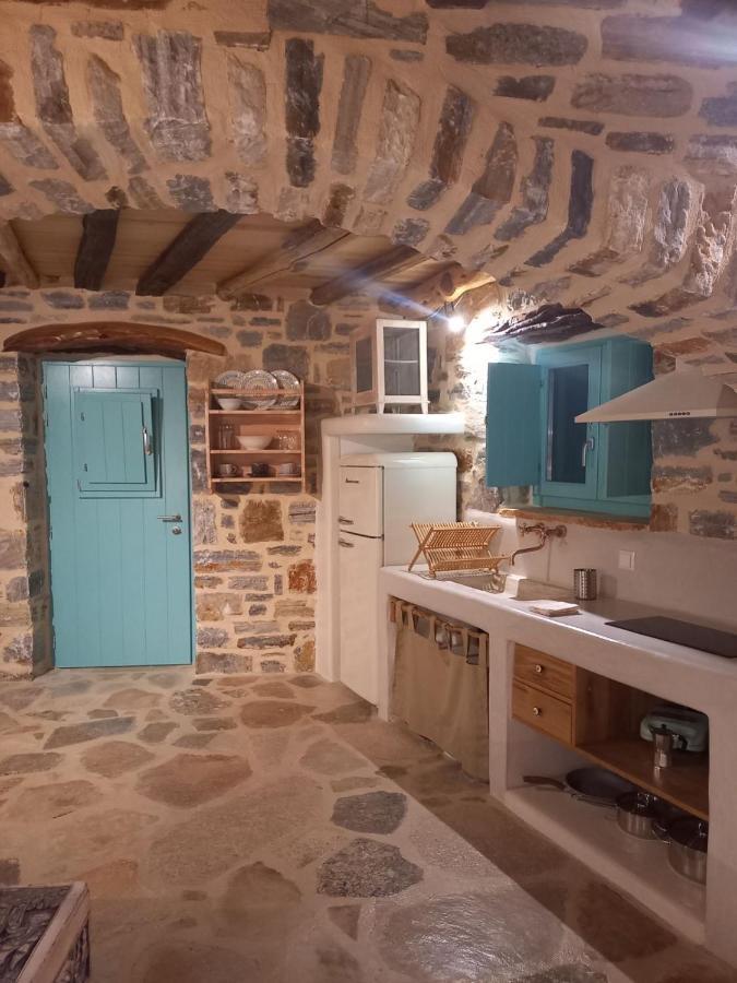 דונוסה Dimitrakis Guesthouse מראה חיצוני תמונה