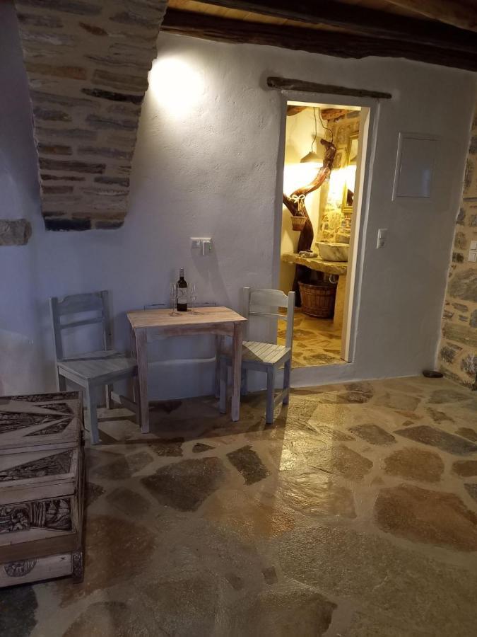 דונוסה Dimitrakis Guesthouse מראה חיצוני תמונה