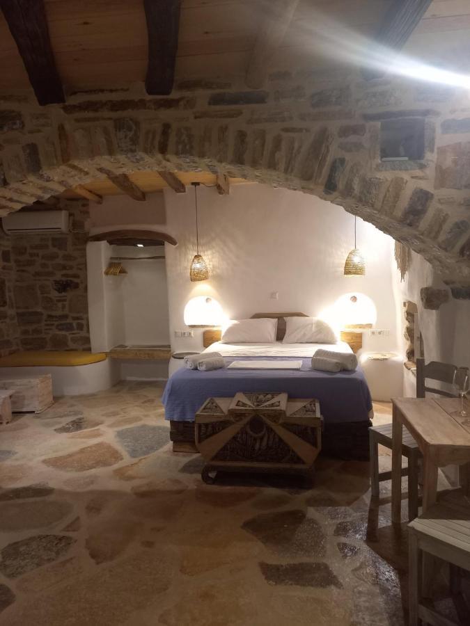 דונוסה Dimitrakis Guesthouse מראה חיצוני תמונה