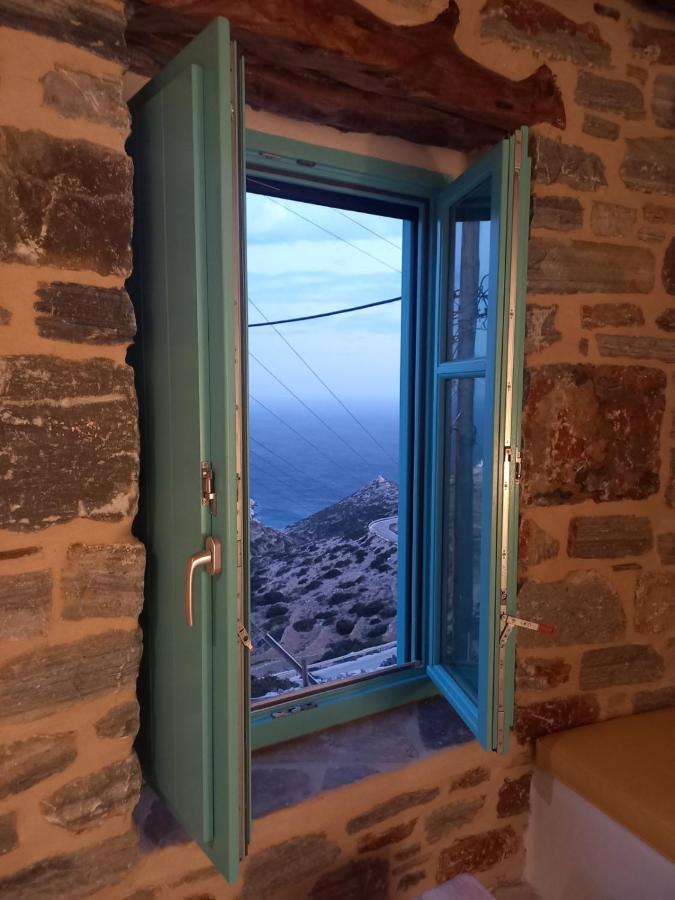דונוסה Dimitrakis Guesthouse מראה חיצוני תמונה