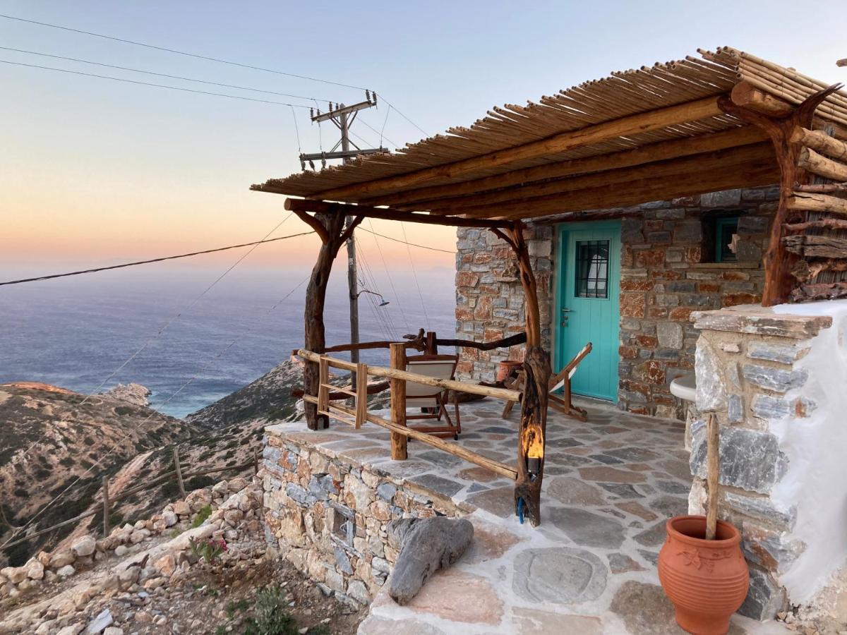 דונוסה Dimitrakis Guesthouse מראה חיצוני תמונה